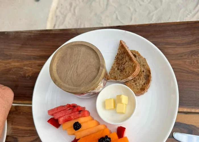 Mantaray Hotel