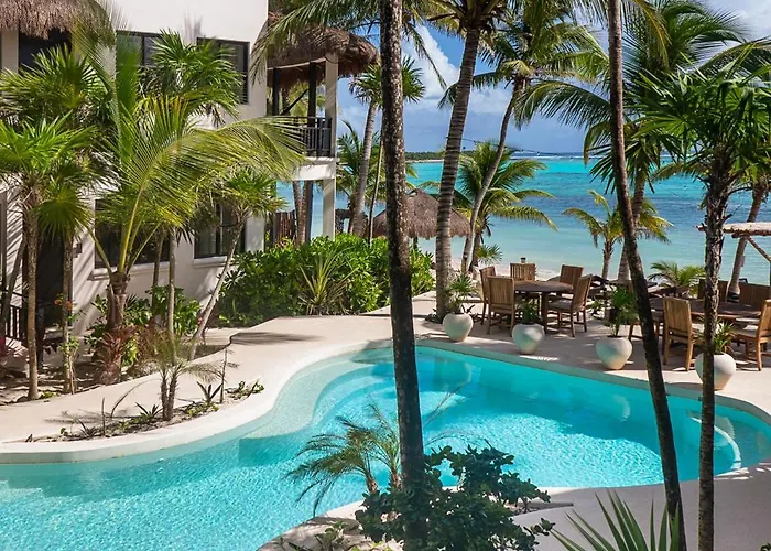 Mantaray Hotel