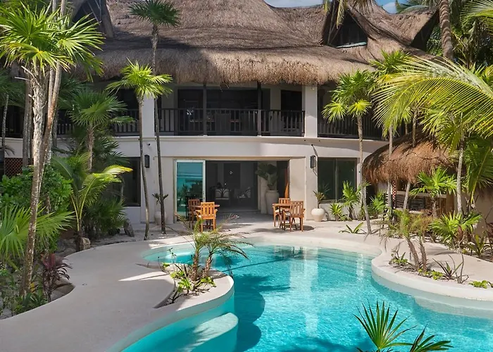 Mantaray Hotel